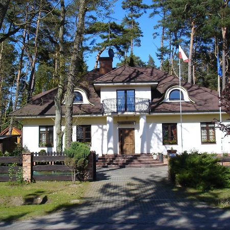 Goscinny Dworek Pobierowo Exteriör bild