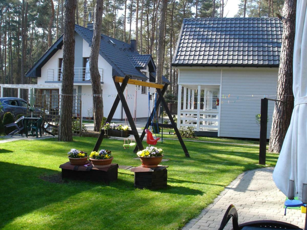 Goscinny Dworek Pobierowo Exteriör bild